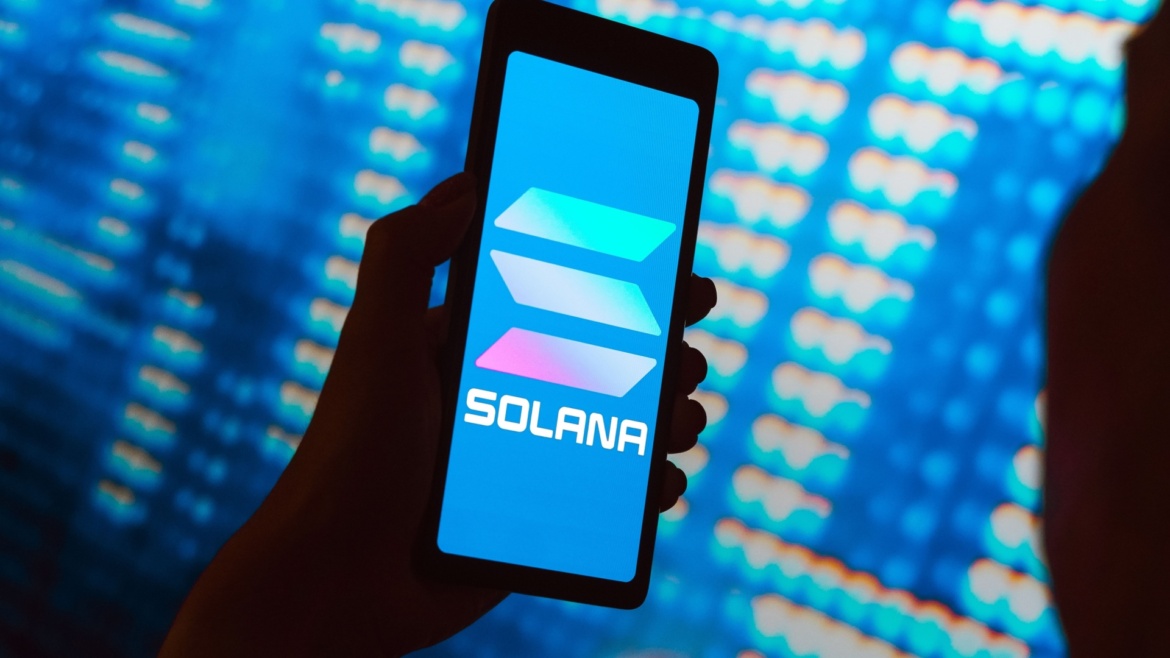 Meme Coin Dünyasının Merkezi Durmuyor: Solana Satışlarında 800 Milyon Dolar Eşiği Aşıldı