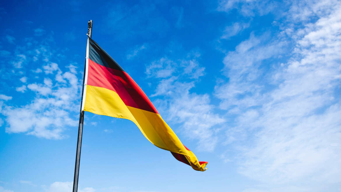 Alman Bankacılık Devi Kripto Para Hizmeti Sunacak: Yeni Ortaklık Duyuruldu