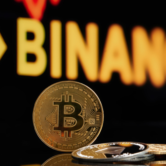 Binance Spot İşlemleri Durdurdu: Bitcoin Fiyatında Hareketlilik!
