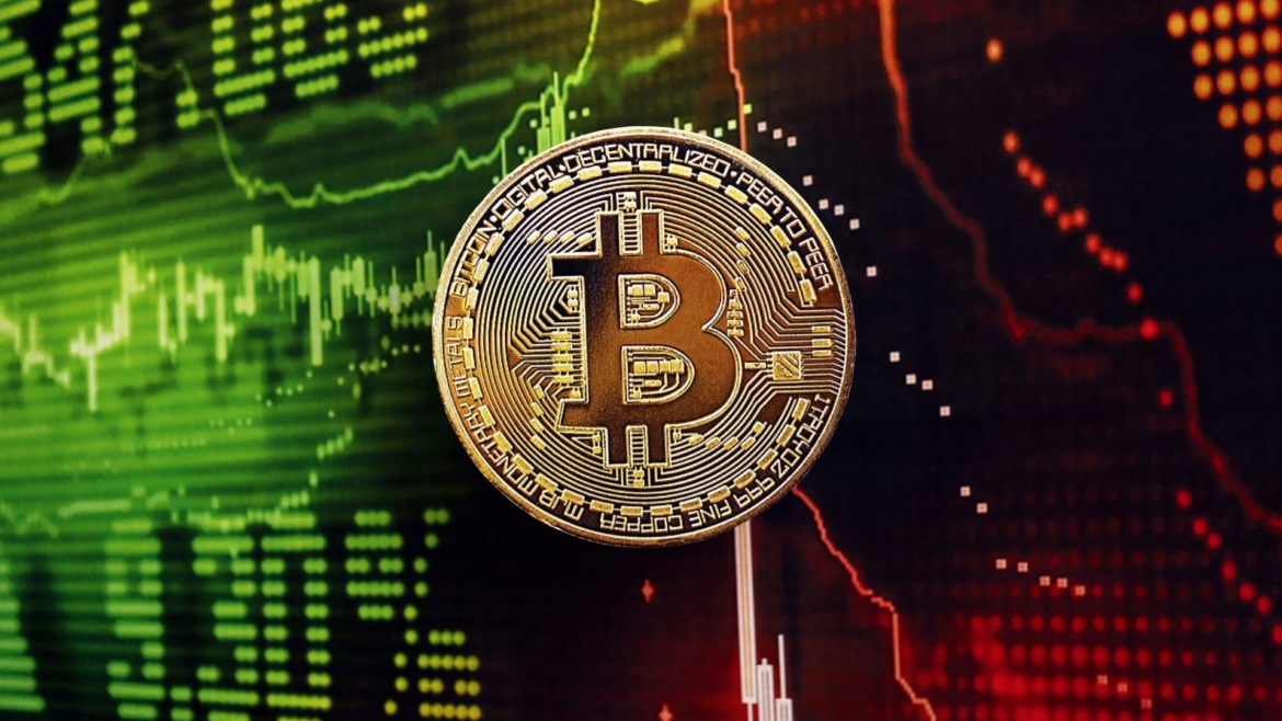 Bitcoin’de Geçen Yılki Düşüşü Yakalayan Balinalar Şimdi Hangi Yöne Oynuyor?