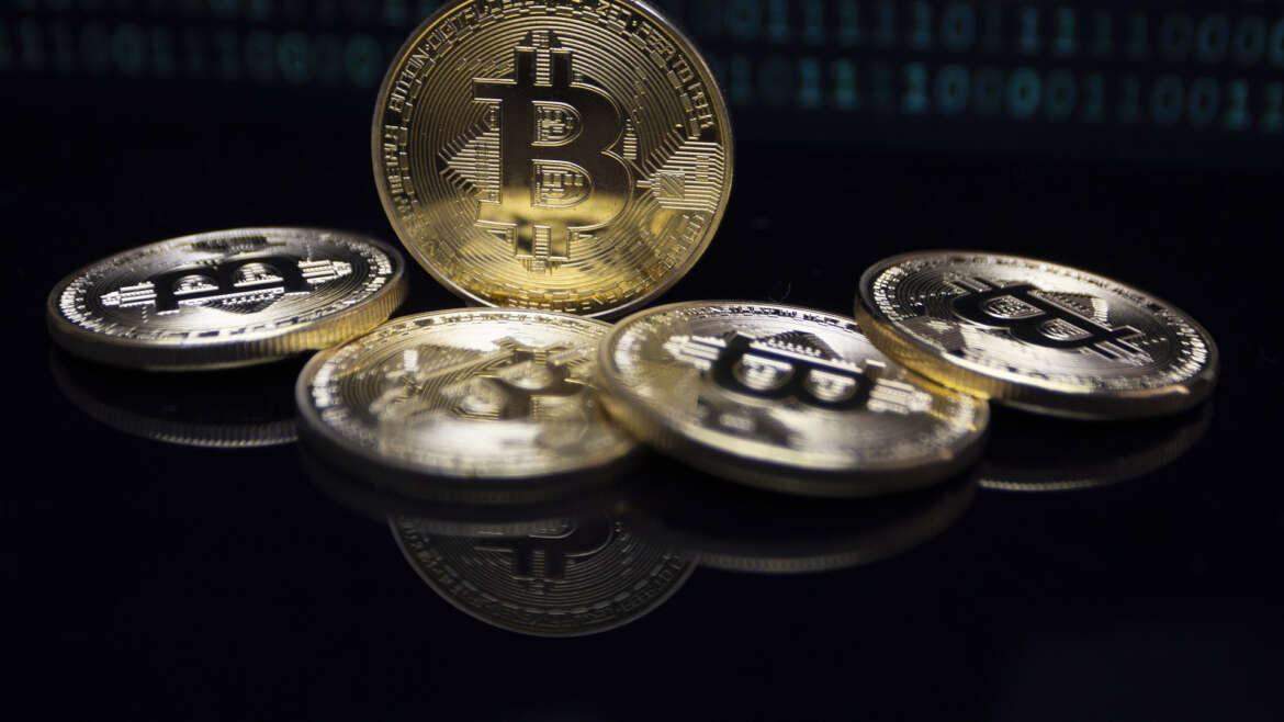 Donanım Cüzdanı Saldırılarında Çalınan Bitcoinler Taşınıyor: Kayıp 144 Milyon Dolara Çıktı