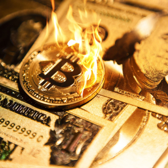 Bitcoin’de Hem Küçük Hem Büyük Yatırımcı Satış Yapıyor
