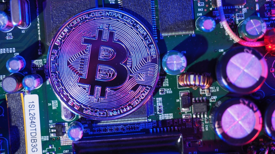 Admission from the World’s Largest Bitcoin Miner: Artificial Intelligence is More Profitable Than Mining