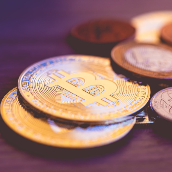 Efsane Ekonomist Bitcoin 42 Bin Dolara Gidiyor Dedi, Dikkat Çeken Altcoinleri Açıkladı!