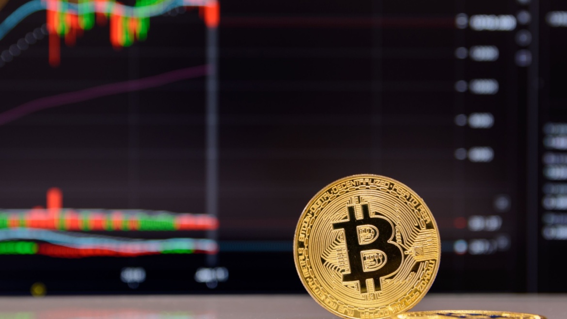 Bitcoin’de Satış Baskısı Emiliyor: Dev Balinalar Kritik Seviyeden Alıma Geçti
