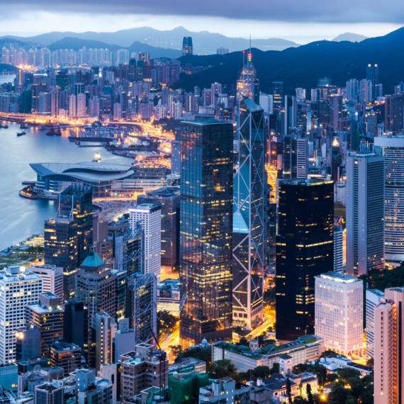 Hong Kong’da Bitcoin ve Ethereum İşlemleri Başladı: Birkaç Saatte Milyonlarca Dolar Toplandı
