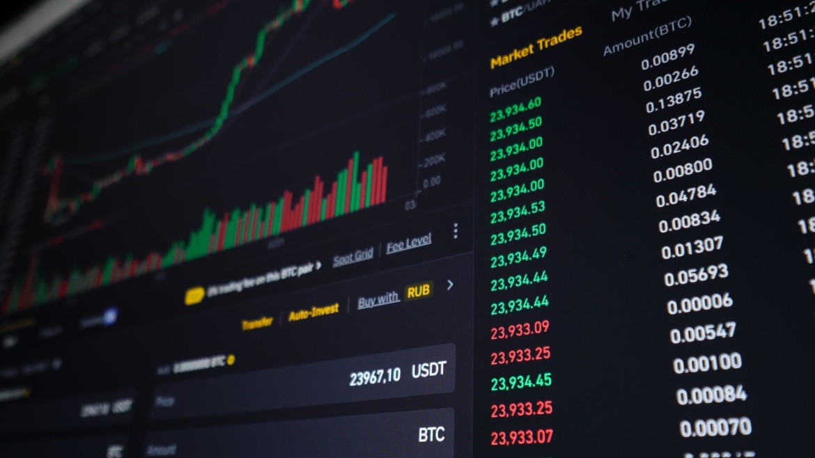 Balinalardan Binance’e 30 Milyar Doları Aşan Akış: Bitcoin’de Alım Hazırlığı mı?