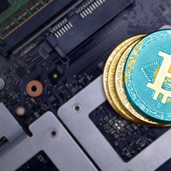 Bitcoin Ağında 6 Yıl Sonra Bir İlk Sebebiyle Rota AI’a Çevrildi